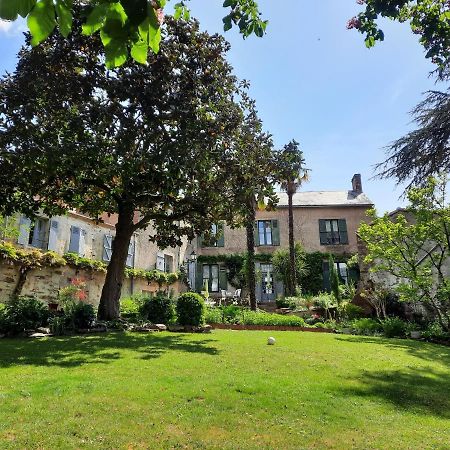 Bed and Breakfast Les Cedres Montaigu-Vendee Exteriér fotografie