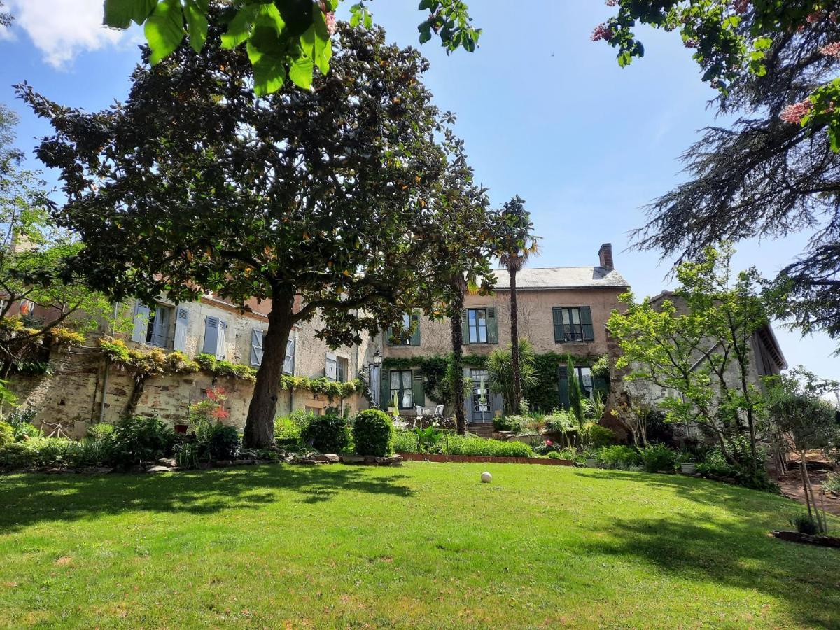 Bed and Breakfast Les Cedres Montaigu-Vendee Exteriér fotografie