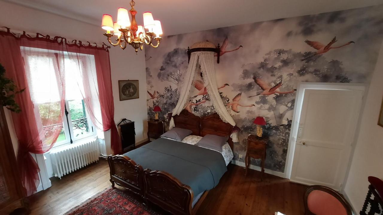 Bed and Breakfast Les Cedres Montaigu-Vendee Exteriér fotografie