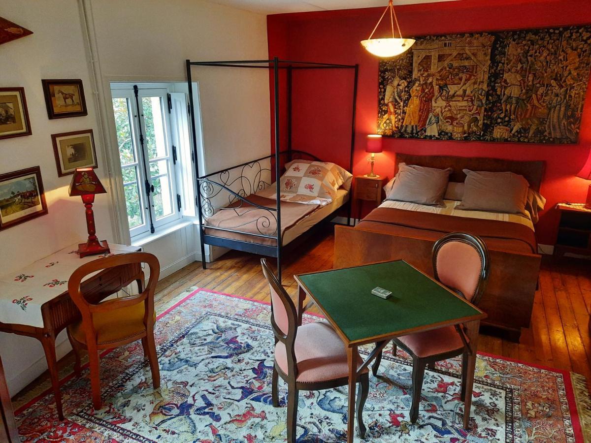 Bed and Breakfast Les Cedres Montaigu-Vendee Exteriér fotografie